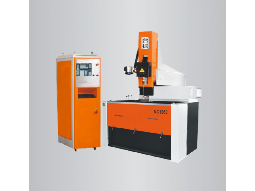 牛頭精密型CNC穿孔機